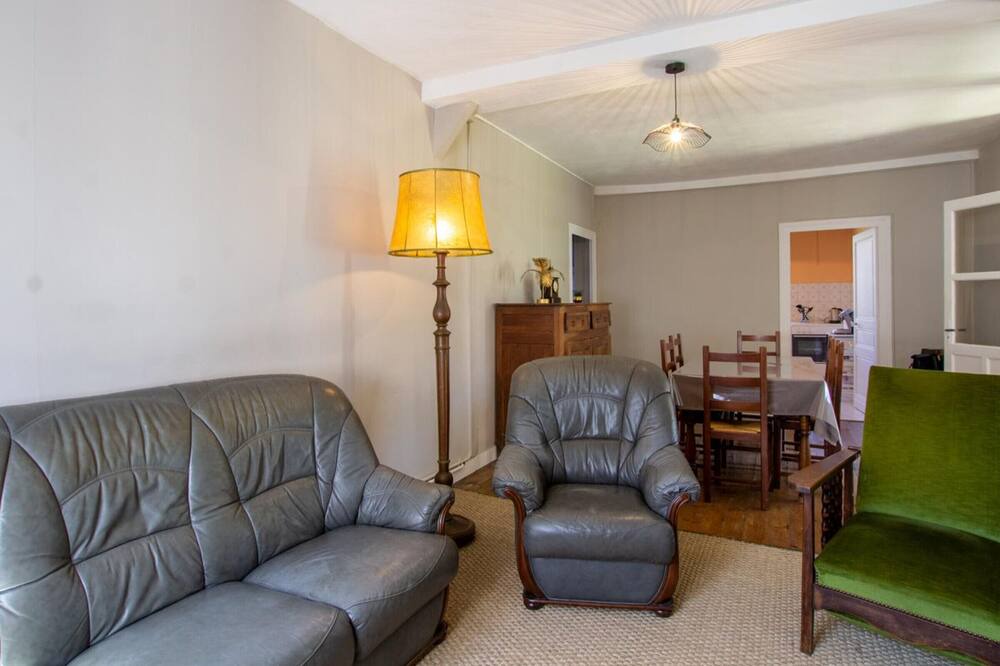 Photo of Livingroom in Bourdeilles
