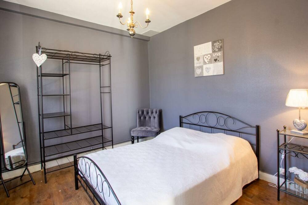 Photo of Bedroom in Bourdeilles