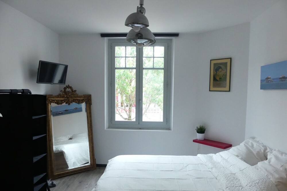 Photo of Bedroom in Mont-de-Marsan