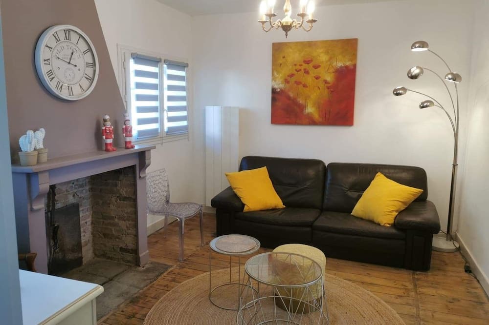 Photo of Livingroom in Saint-Junien