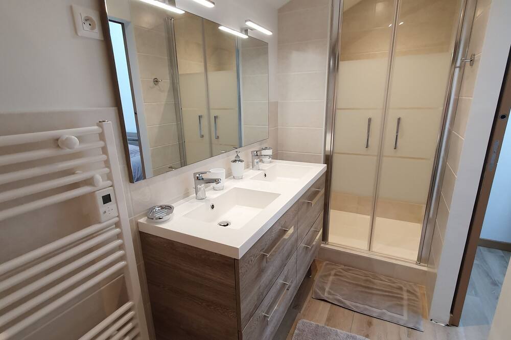 Photo of Bathroom in Vienne