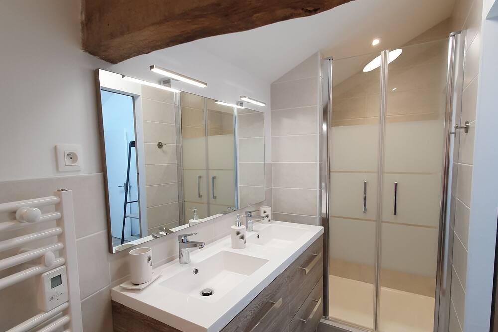 Photo of Bathroom in Vienne