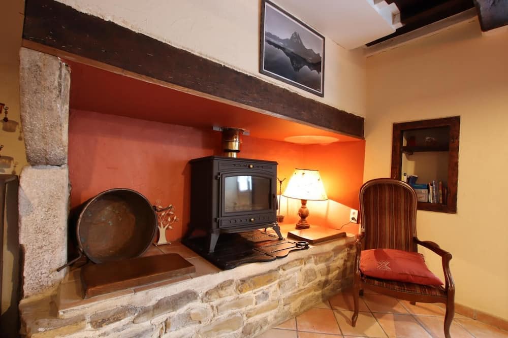 Photo of Livingroom in Estialescq