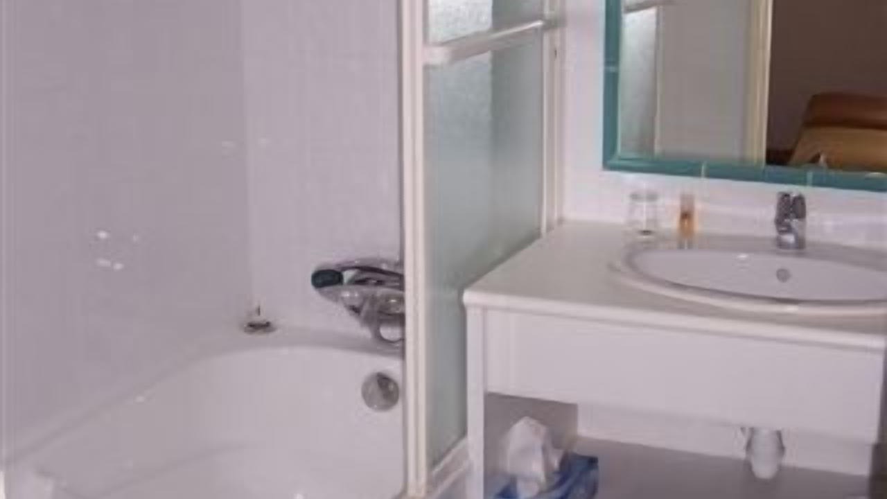 Photo of Bathroom in Aulnay