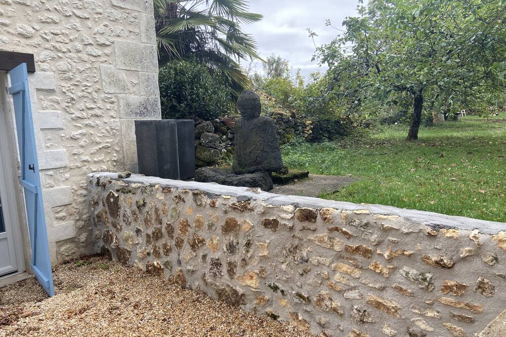 Photo of Outdoor in Sainte-Croix-de-Mareuil