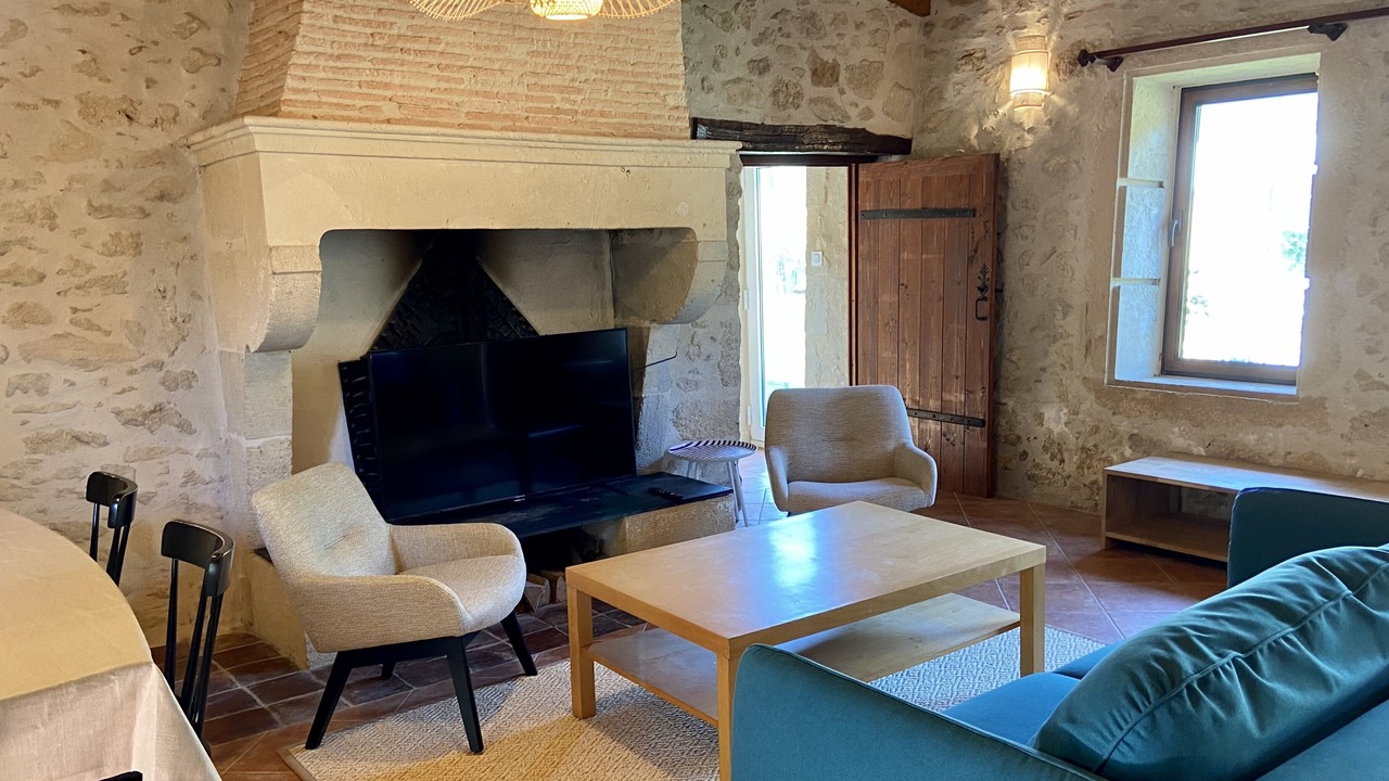 Photo of Livingroom in Illats
