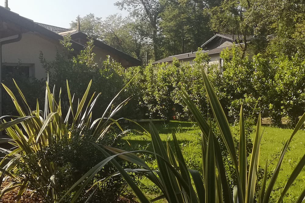 Photo of Outdoor in Saint-Sulpice-et-Cameyrac
