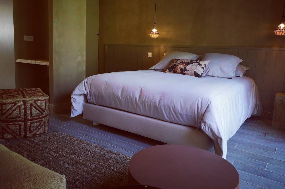 Photo of Bedroom in Saint-Sulpice-et-Cameyrac