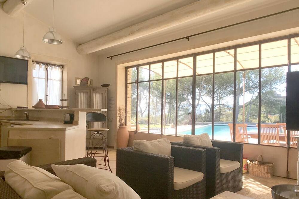 Photo of Livingroom in Joucas
