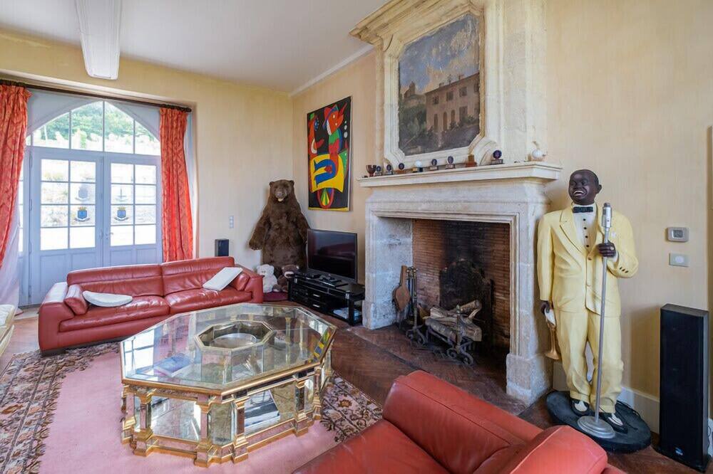Photo of Livingroom in Saint-Pey-de-Castets