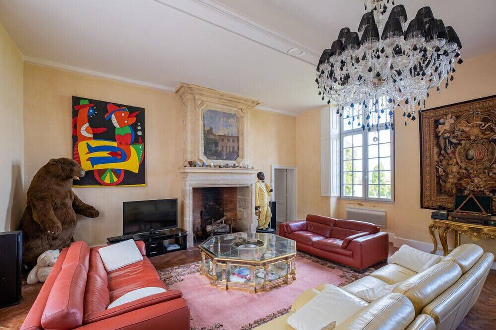 Photo of Livingroom in Saint-Pey-de-Castets