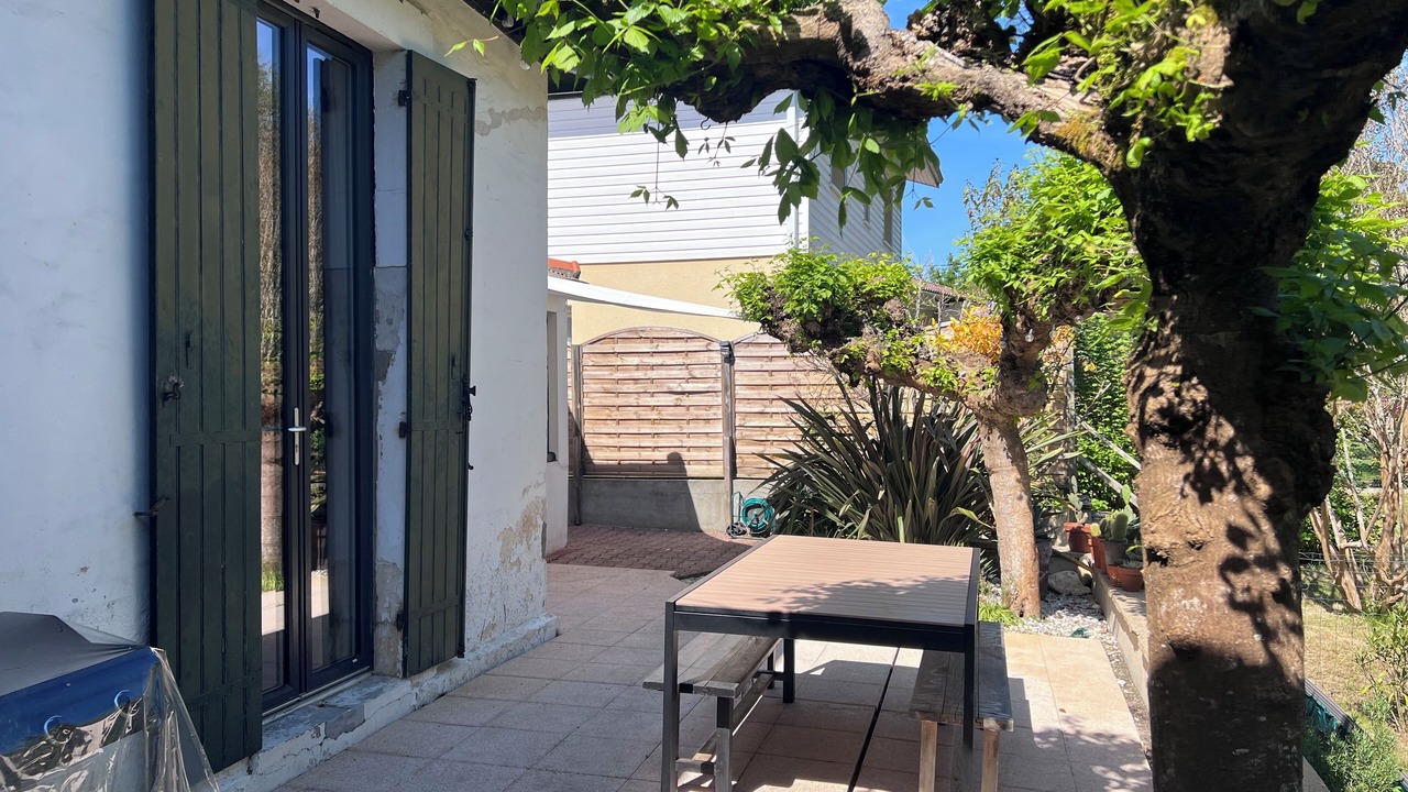 Photo of Patio Balcony in Taussat