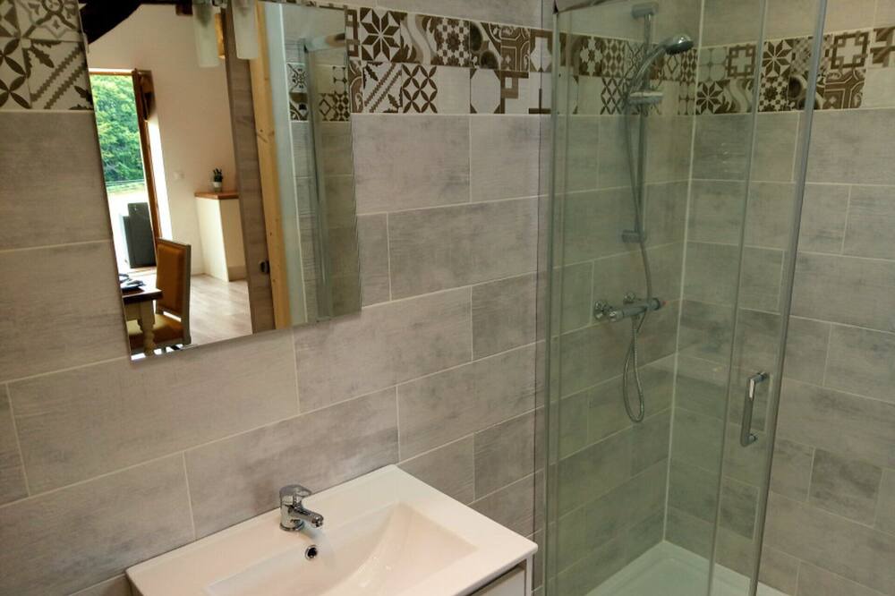 Photo of Bathroom in Villefranche-du-Perigord