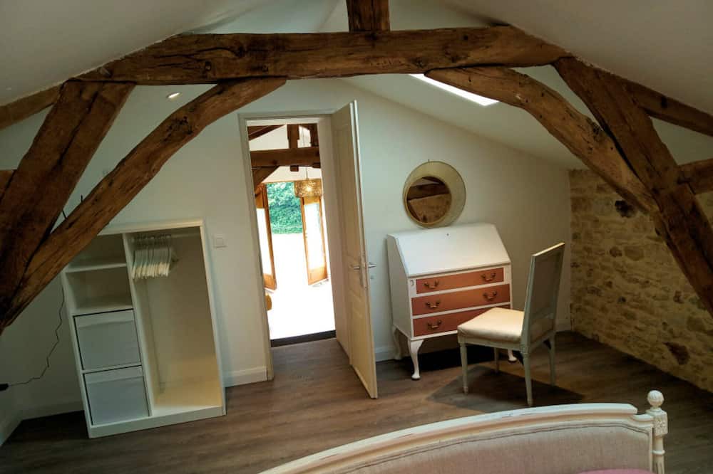 Photo of Bedroom in Villefranche-du-Perigord