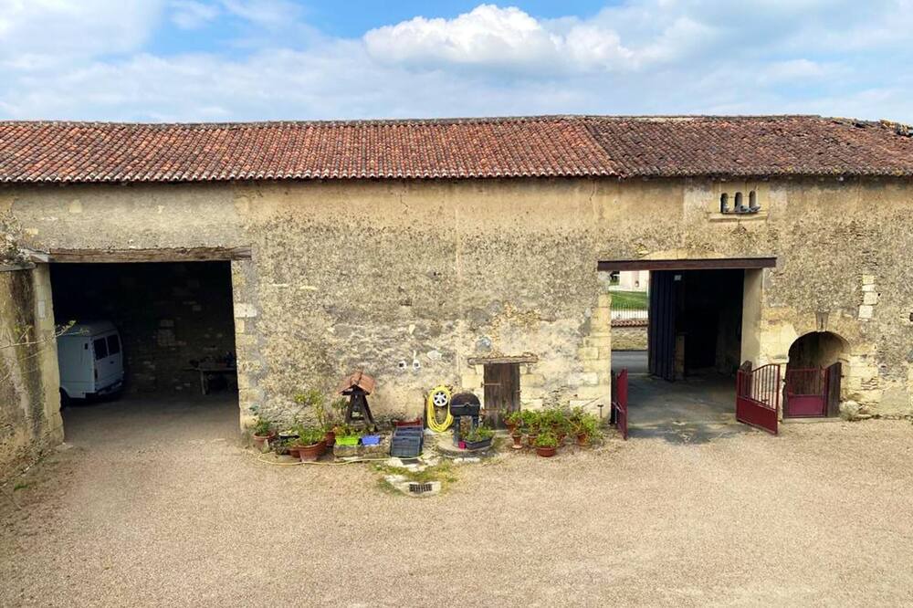 Photo of Outdoor in Mouterre-Silly