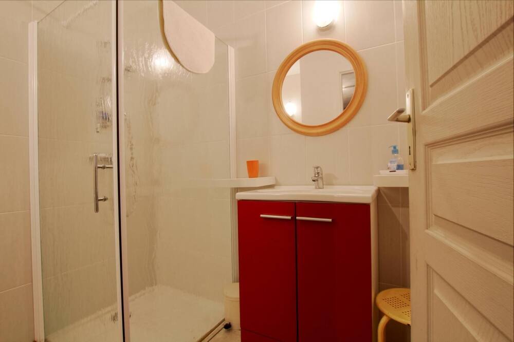 Photo of Bathroom in Borce