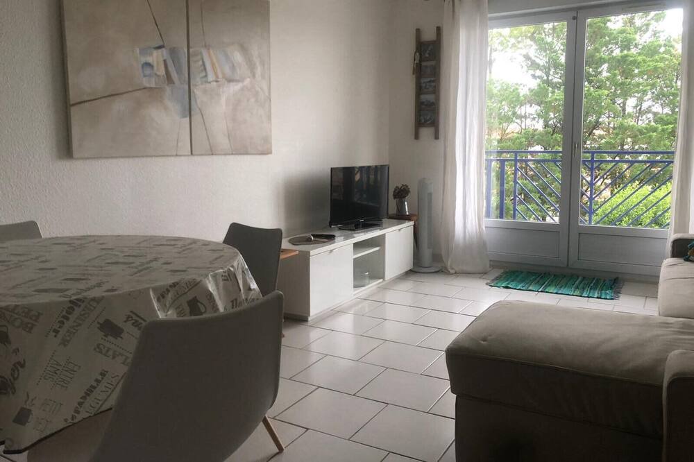 Photo of Livingroom in Gujan-Mestras