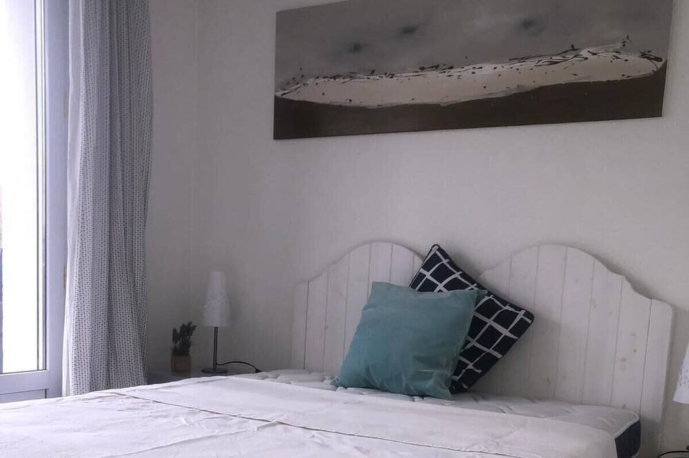 Photo of Bedroom in Gujan-Mestras