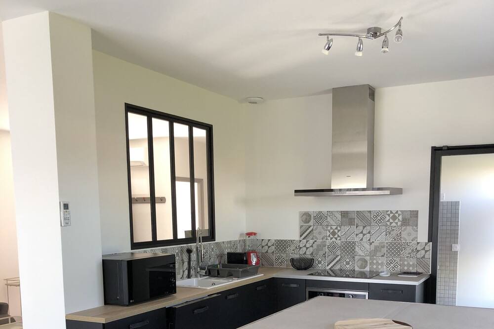 Photo of Kitchen in Le Chateau-d'Oleron