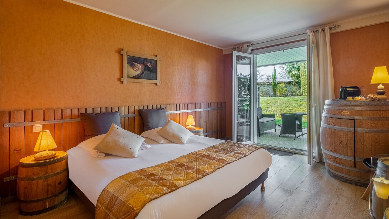Photo of Bedroom in Chateaubernard