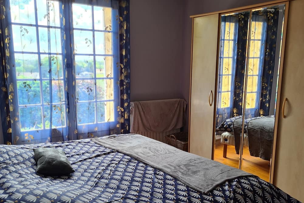 Photo of Bedroom in Lalinde