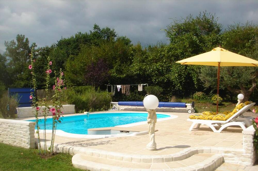 Photo of Outdoor in Bussac-Foret