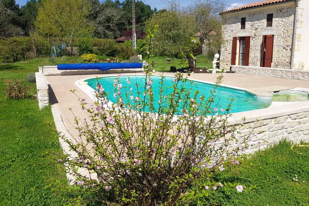 Photo of Outdoor in Bussac-Foret