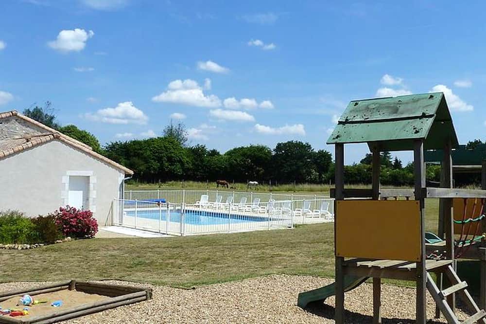 Photo of Outdoor in Saint-Vincent-la-Chatre