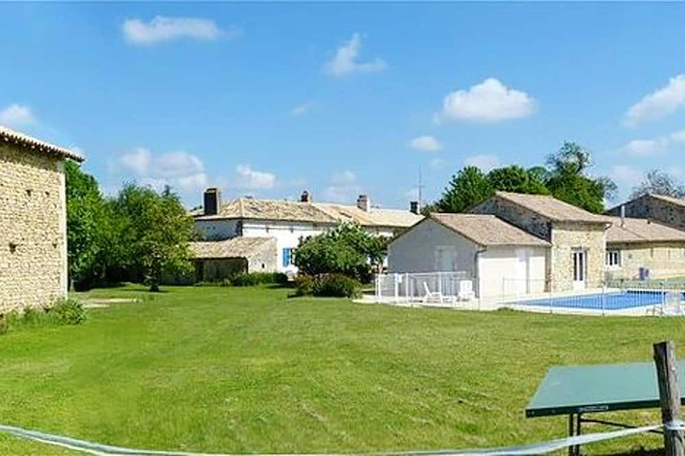 Photo of Outdoor in Saint-Vincent-la-Chatre