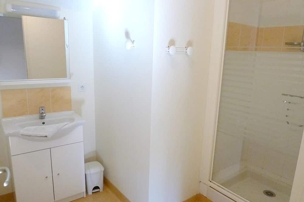 Photo of Bathroom in Saint-Vincent-la-Chatre