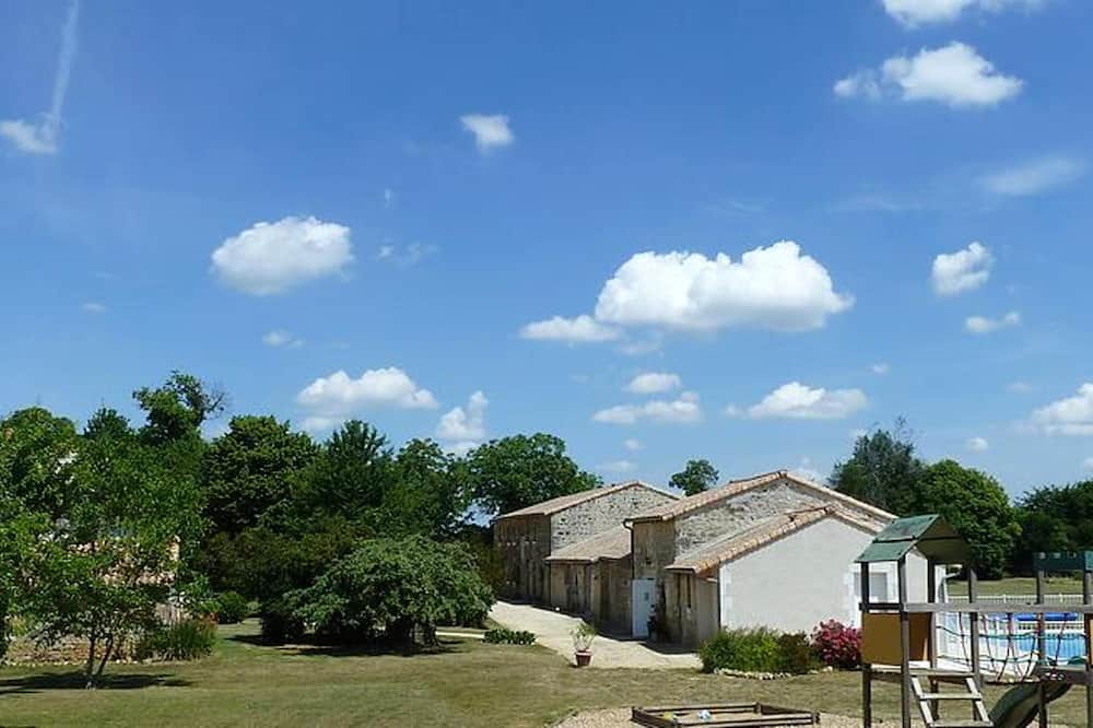 Photo of Outdoor in Saint-Vincent-la-Chatre