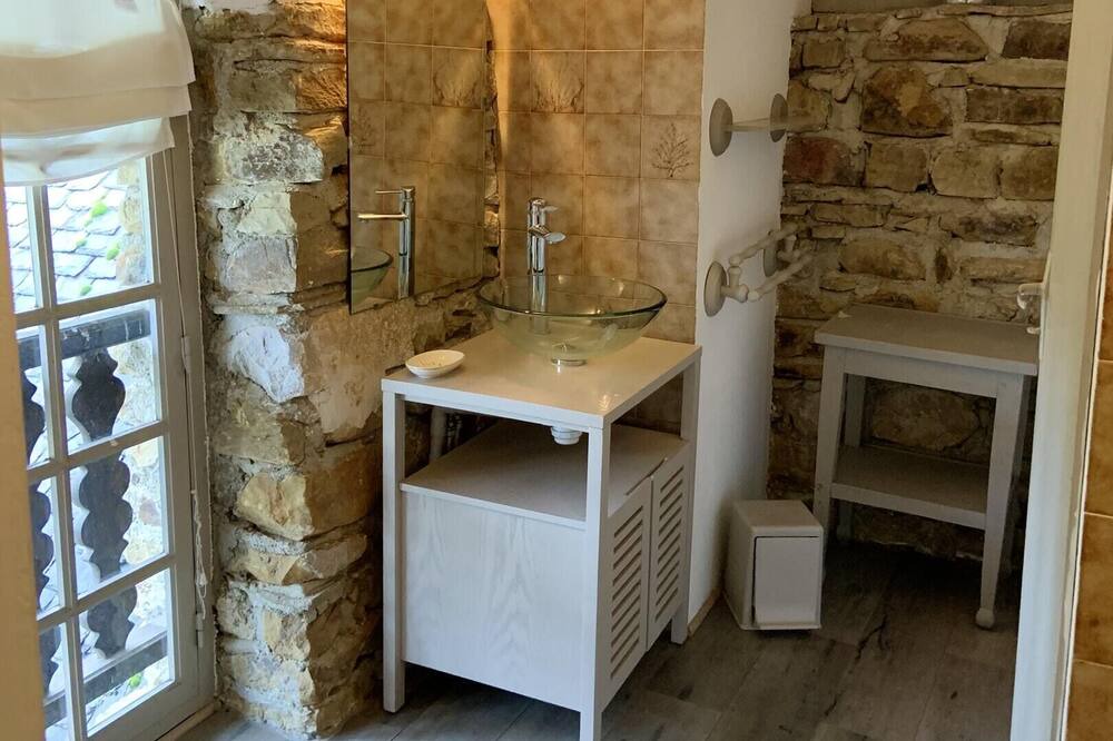 Photo of Bathroom in Haut-de-Bosdarros