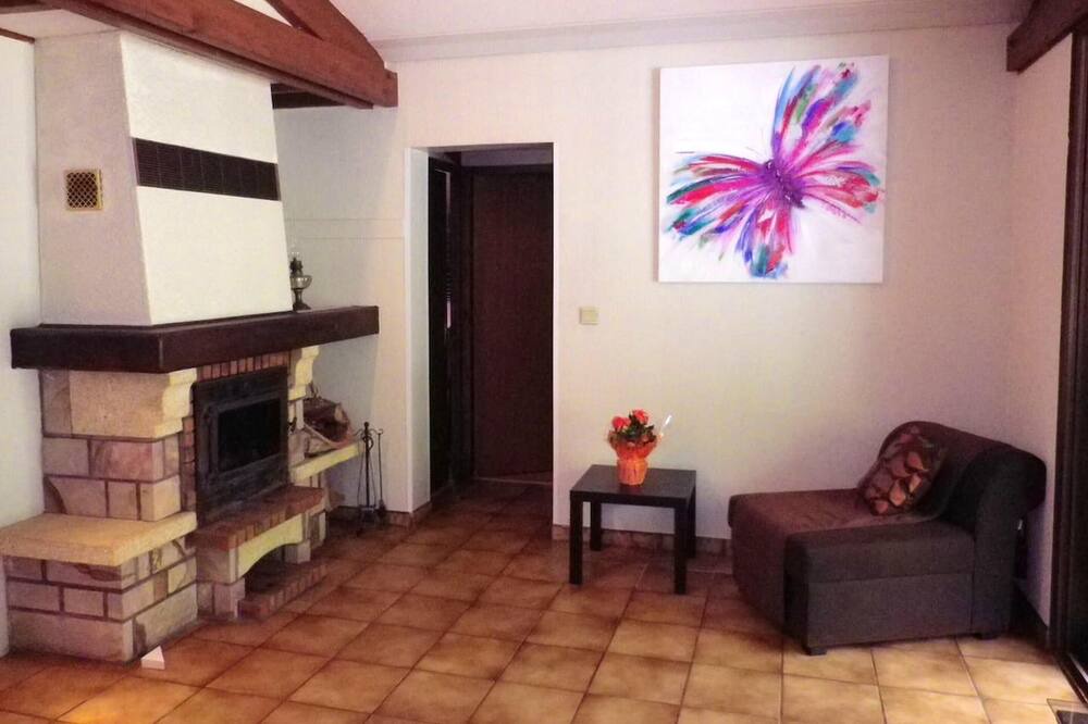 Photo of Livingroom in Escource