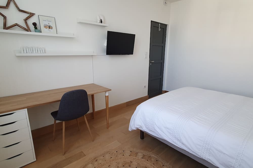Photo of Bedroom in Talence