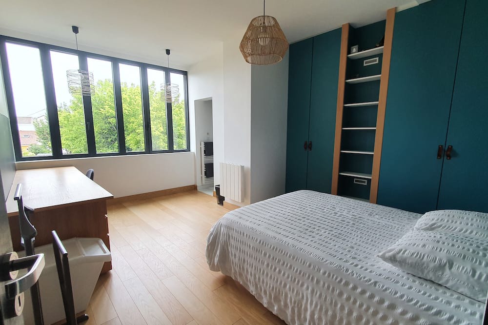 Photo of Bedroom in Talence