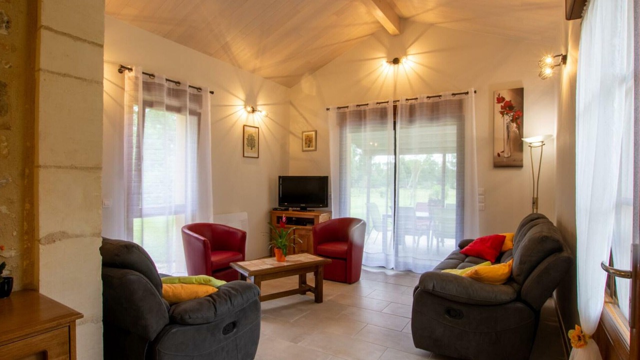 Photo of Livingroom in Saint-Laurent-des-Batons