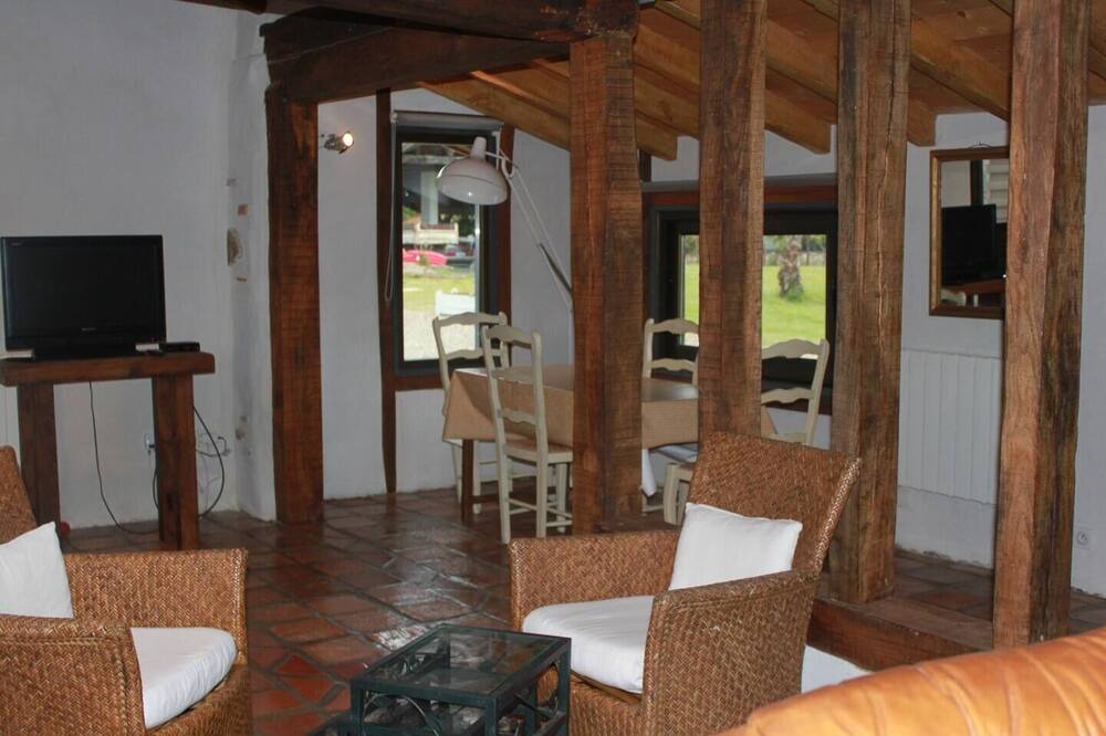 Photo of Livingroom in Pontonx-sur-l'Adour