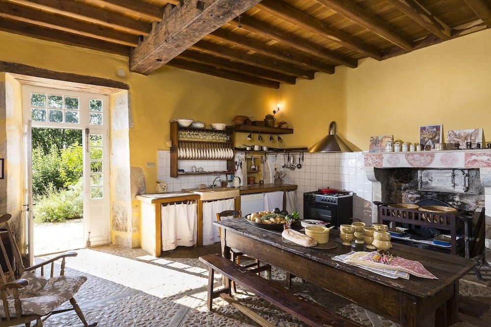 Photo of Livingroom in Vouthon