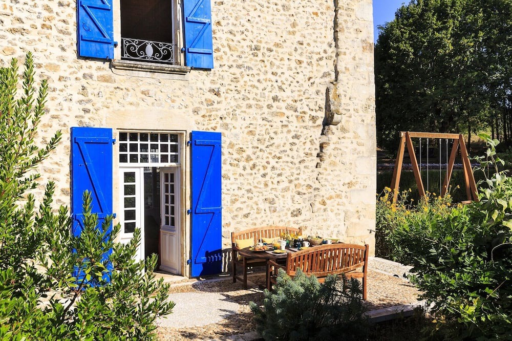 Photo of Patio Balcony in Vouthon