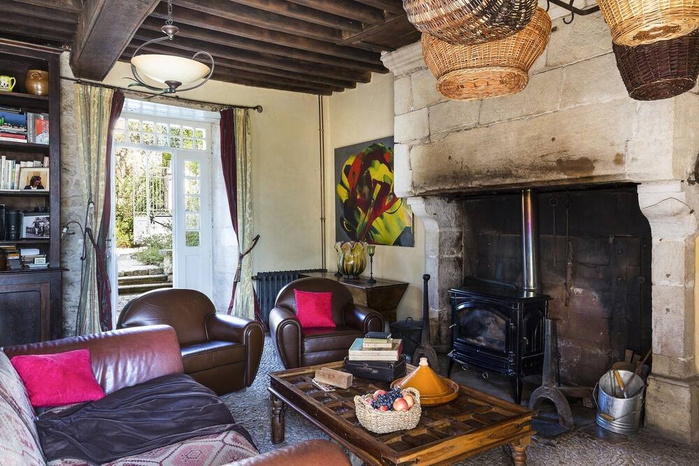 Photo of Livingroom in Vouthon