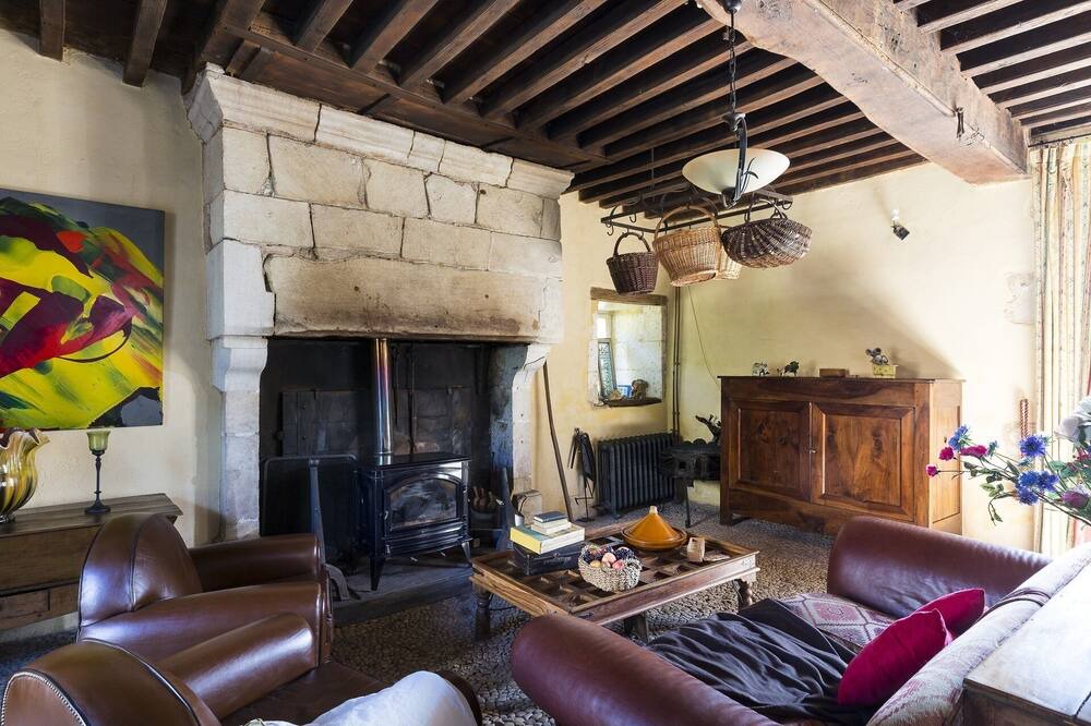 Photo of Livingroom in Vouthon