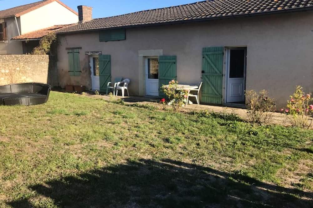 Photo of Outdoor in Mouterre-Silly