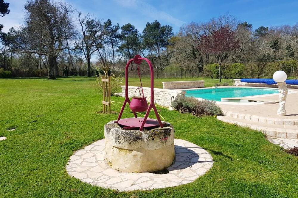 Photo of Outdoor in Bussac-Foret