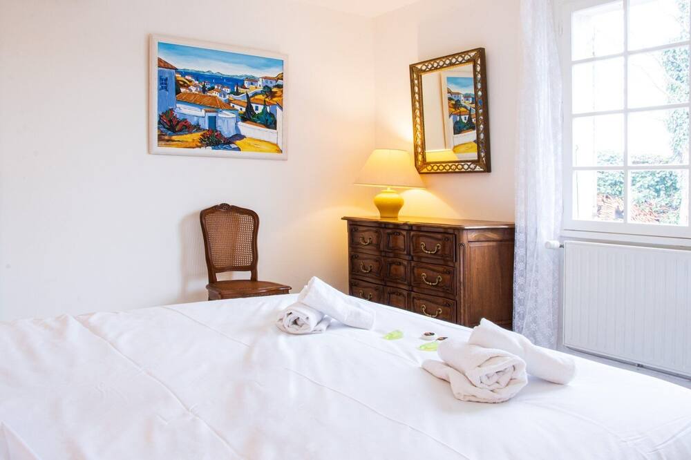 Photo of Bedroom in Migne-Auxances