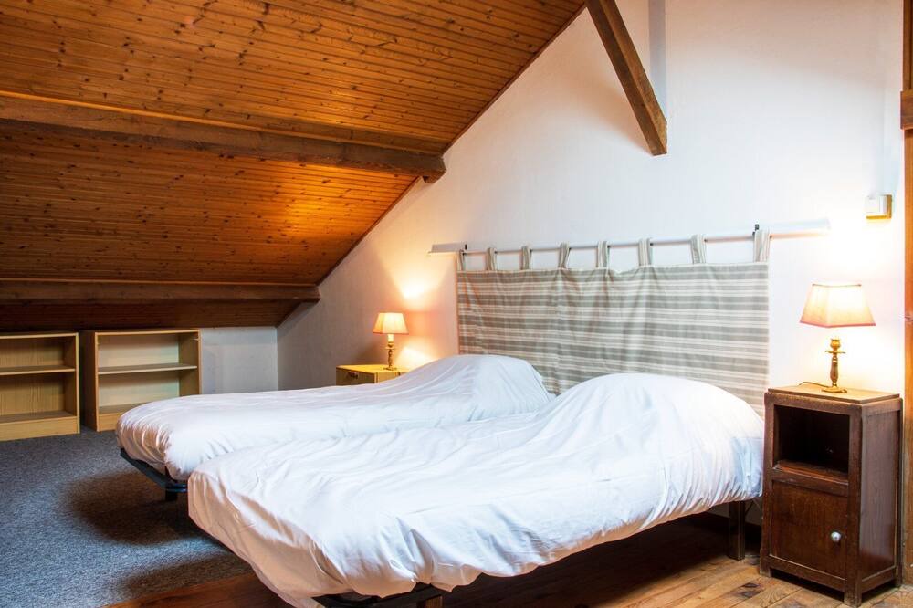 Photo of Bedroom in Migne-Auxances