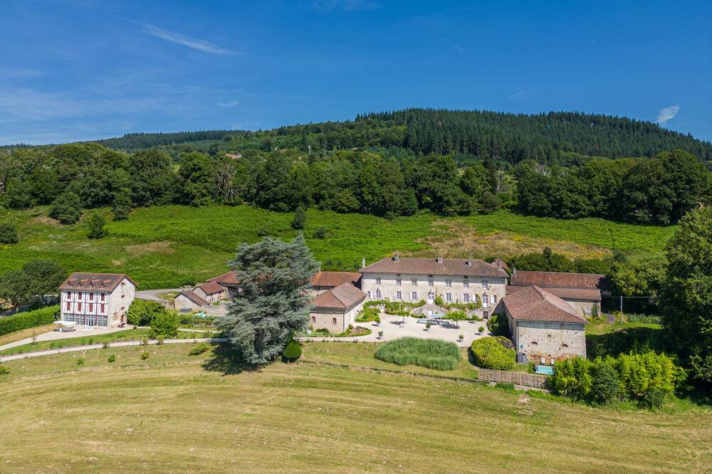 Photo of Outdoor in La Jonchere-Saint-Maurice
