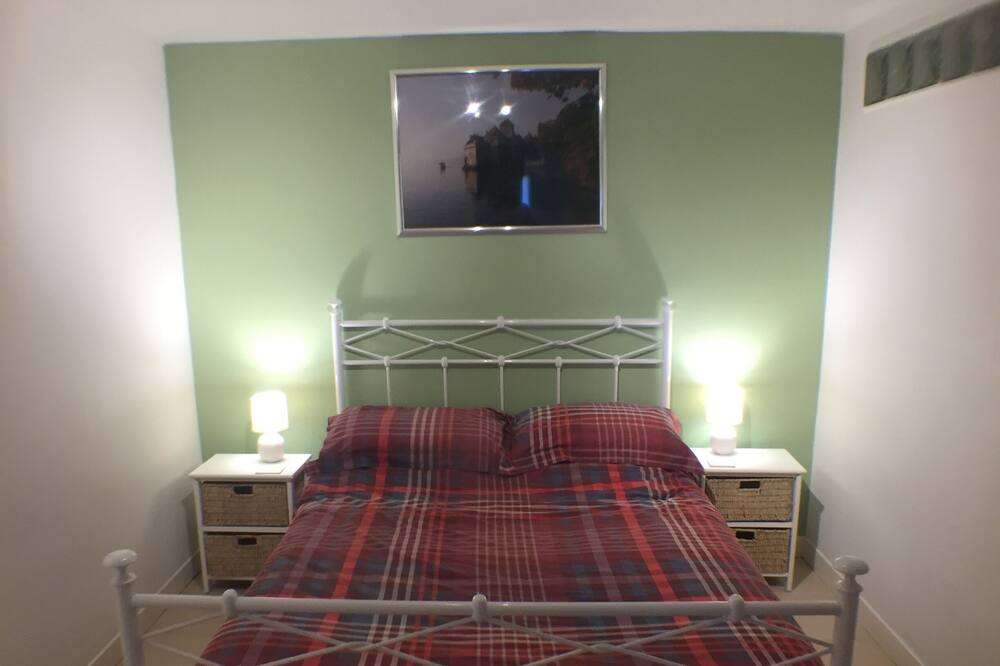 Photo of Bedroom in Saint-Sulpice-de-Cognac