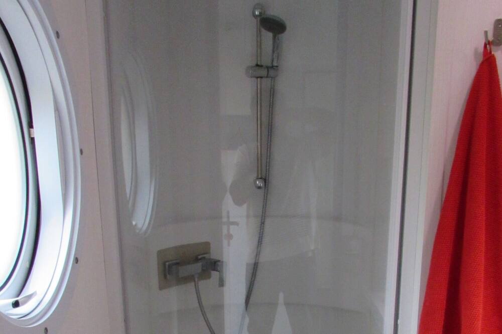 Photo of Bathroom in Vendays-Montalivet