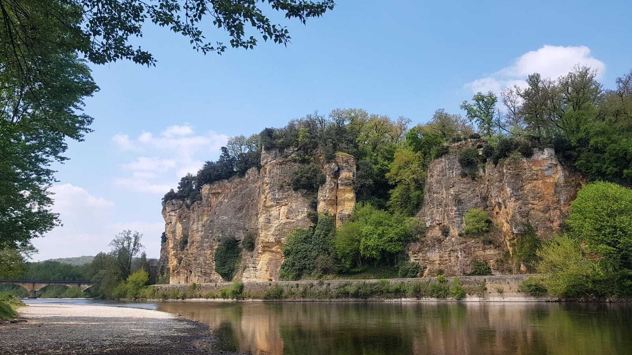 Photo of Outdoor in Saint-Amand-de-Belves