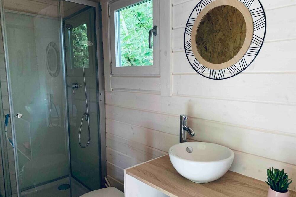Photo of Bathroom in Salleboeuf
